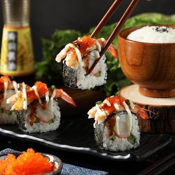 Kit de fabricare a sushi-urilor: Pregătiți-vă sushi-ul ușor acasă 